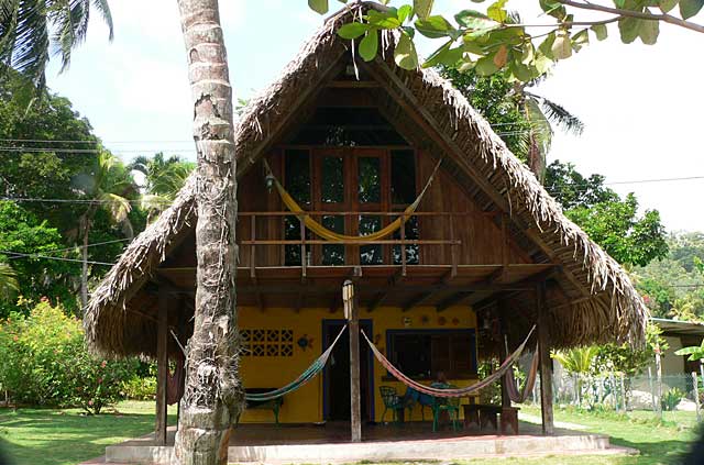 Photo example of a beach house on Isla Grande on the Caribbean side of Panama