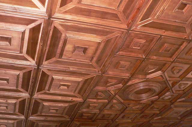 Top quality woodwork decorates this exclusive ceiling