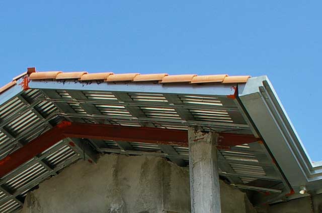  Example of the unfinished underside of a roof construction on a country house