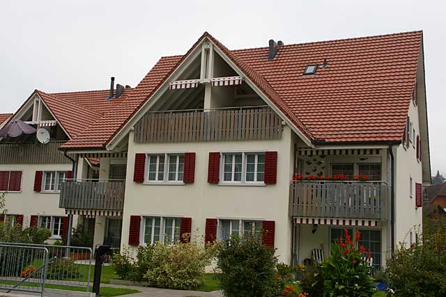 Photo example of new traditional homes in Switzerland